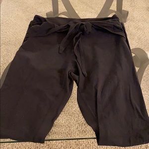 Lululemon black tie leggings